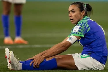 Imagem ilustrativa da imagem Marta abre o jogo sobre "Copa decepcionante" e quer ir para as Olimpíadas