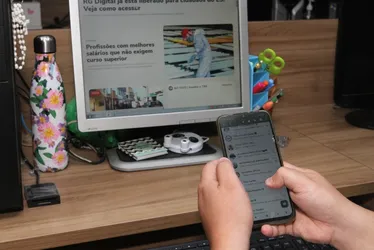 Imagem ilustrativa da imagem Mau uso do WhatsApp já provoca 65 demissões por dia no Estado