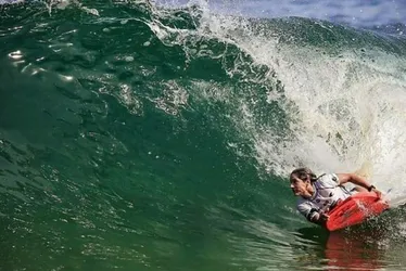 Imagem ilustrativa da imagem Maylla Venturi na briga pelo título brasileiro de bodyboarding