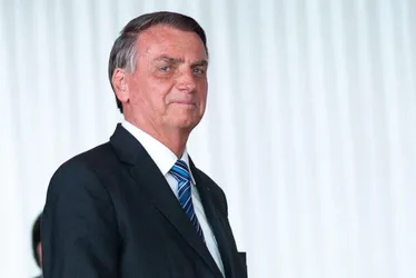Imagem ilustrativa da imagem Médico de Bolsonaro descarta cirurgia mais delicada após internação em SP