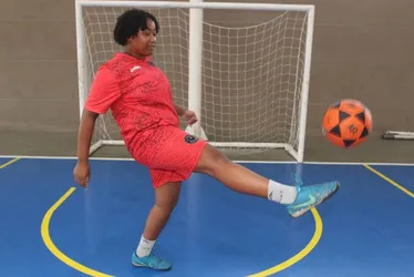 Imagem ilustrativa da imagem Meninas sonham com carreira no futebol