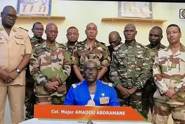 Imagem ilustrativa da imagem Militares do Níger afirmam ter deposto presidente e fecham fronteiras do país