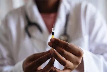 Imagem ilustrativa da imagem Ministério Público investiga médica por alegações falsas sobre vacina de HPV