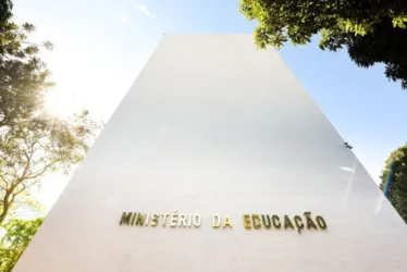 Imagem ilustrativa da imagem Ministério da Educação abre inscrições para 220 vagas em concurso
