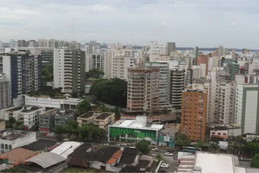 Imagem ilustrativa da imagem Moradores vão à Justiça contra barulho e baderna na Praia do Canto