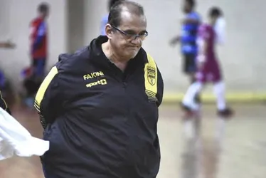 Imagem ilustrativa da imagem Morre Fernando Ferretti, técnico histórico do futsal
