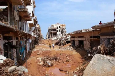 Imagem ilustrativa da imagem Mortes em cidade na Líbia destruída por inundações ultrapassam 11 mil