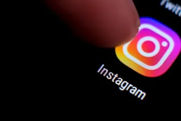 Imagem ilustrativa da imagem Mulher é resgatada de cárcere privado após pedir ajuda à PM pelo Instagram