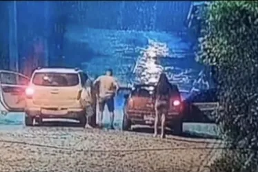 Imagem ilustrativa da imagem Mulher morre ao ser atropelada e o carro passar várias vezes por corpo