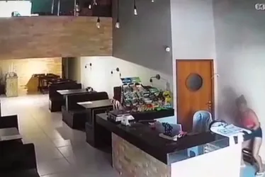 Imagem ilustrativa da imagem Mulheres são presas após furtos e roubo em cidade do ES