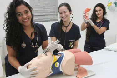 Imagem ilustrativa da imagem Mulheres  vão ser maioria na medicina, diz pesquisa