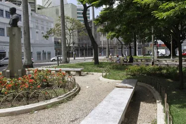 Imagem ilustrativa da imagem Negociações para novas lojas e apartamentos no centro de Vitória