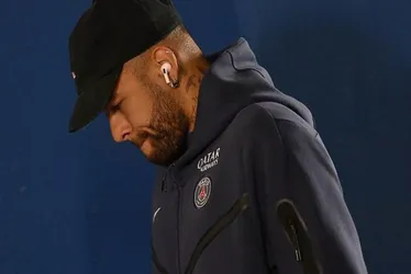 
          Imagem ilustrativa da imagem Neymar volta a ser multado em nova vistoria na mansão de Mangaratiba
          