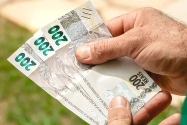 Imagem ilustrativa da imagem Nova lei limita valor de empréstimo para aposentados