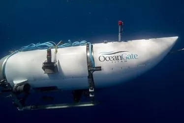 Imagem ilustrativa da imagem Oxigênio do submarino que visitava o Titanic acaba hoje. Veja cenários possíveis