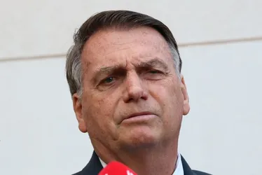 Imagem ilustrativa da imagem PGR pede acesso a postagens de Bolsonaro sobre eleições