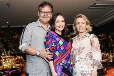 Imagem ilustrativa da imagem Pai de Larissa Manoela desabafa em mensagem sobre "piores dias"