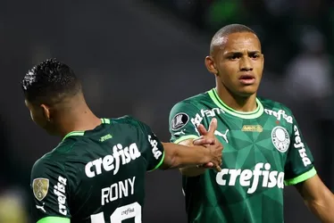 Imagem ilustrativa da imagem Palmeiras faz no último lance, vence Cruzeiro e assume vice-liderança