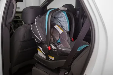 Imagem ilustrativa da imagem Polícia investiga se pai teve intenção de deixar bebê que morreu no carro