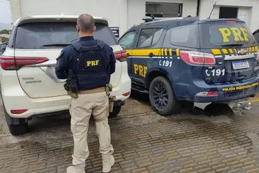 Imagem ilustrativa da imagem Polícia recupera carro roubado em MG que seria entregue na Serra