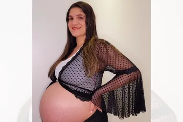 Imagem ilustrativa da imagem "Ponto fora do útero": mãe de sêxtuplos capixabas passa por procedimento cirúrgico