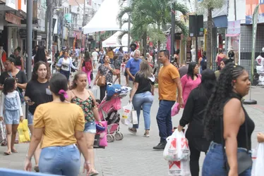 Imagem ilustrativa da imagem População do ES cresce mais de 9% entre 2012 e 2022, revela Censo do IBGE