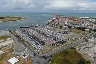 Imagem ilustrativa da imagem Porto de Suape movimenta mais de 3 mil veículos numa única operação