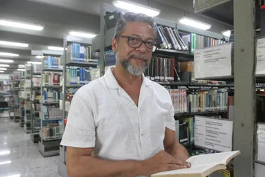 Imagem ilustrativa da imagem “Precisamos incentivar mais a leitura e a escrita”, diz professor