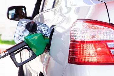 Imagem ilustrativa da imagem Preço do diesel pode subir mais R$ 0,10 com volta de impostos federais
