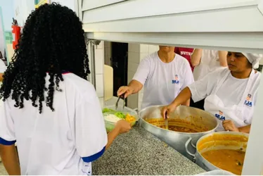 Imagem ilustrativa da imagem Prefeitura do ES abre seleção para nutricionistas com salário de R$ 3.490