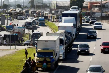 Imagem ilustrativa da imagem STF derruba 11 pontos da Lei dos Caminhoneiros. Veja quais