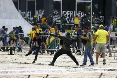 Imagem ilustrativa da imagem STF inicia julgamento de mais 45 envolvidos nos atos de vandalismo