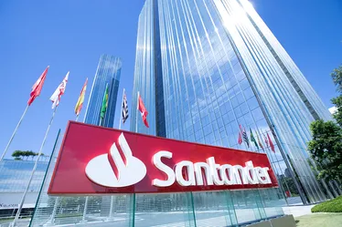 Imagem ilustrativa da imagem Santander abre inscrições para programa de Trainee com salário de R$ 8,3 mil