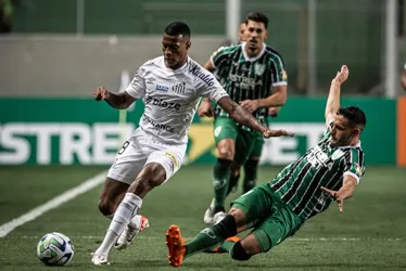 Imagem ilustrativa da imagem Santos perde do lanterna América-MG e se mantém na zona de rebaixamento