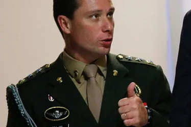 Imagem ilustrativa da imagem Sargento auxiliar de Bolsonaro movimentou R$ 3,3 mi e repassou parte para Cid