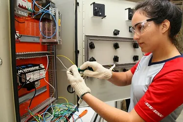 Imagem ilustrativa da imagem Senai abre 360 vagas em 25 cursos de graça no ES