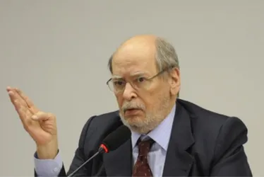 Imagem ilustrativa da imagem Sepúlveda Pertence, ex-ministro do STF, morre aos 85 anos