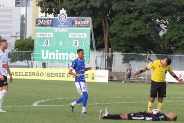 Imagem ilustrativa da imagem Série D: Vitória na bronca com arbitragem após derrota dentro de casa