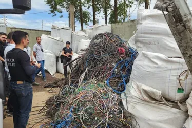 Imagem ilustrativa da imagem Sete pessoas presas em operação contra comércio de fios furtados no ES