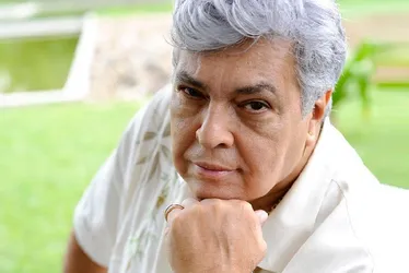 Imagem ilustrativa da imagem Sidney Magal desmente boatos de morte direto do hospital