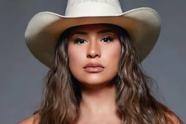 Imagem ilustrativa da imagem Simone surpreende com novo visual e recebe críticas por 'se parecer' com Simaria