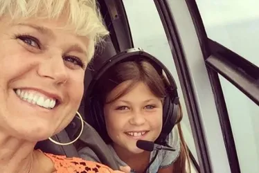 Imagem ilustrativa da imagem Sobrinha de Xuxa chega aos 18 anos e é vista como sucessora da tia famosa