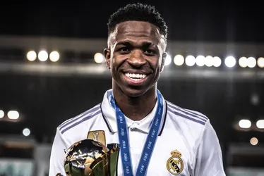 Imagem ilustrativa da imagem Sósia de Vini Jr choca até Neymar pela semelhança com jogador