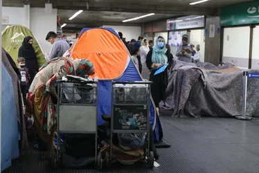 Imagem ilustrativa da imagem Surto de sarna entre afegãos no aeroporto de Guarulhos escala crise migratória