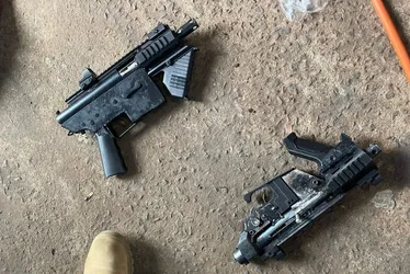 Imagem ilustrativa da imagem Suspeitos usam impressora 3D para fabricar armas em oficina clandestina no ES
