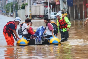Imagem ilustrativa da imagem Tempestade mais intensa da década deixa ao menos 20 mortos na China