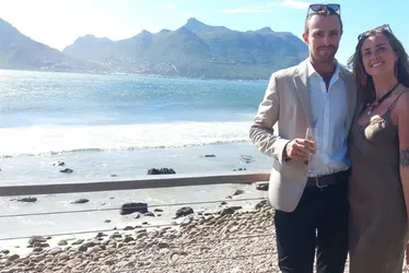 Imagem ilustrativa da imagem Turistas são resgatados na Indonésia após ficarem desaparecidos no mar