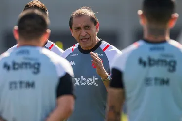 Imagem ilustrativa da imagem Vasco confirma contratação do técnico argentino Ramón Díaz, ex-Al Hilal