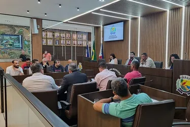 Imagem ilustrativa da imagem Vereadores de Guarapari aumentam o próprio salário para R$ 15.900