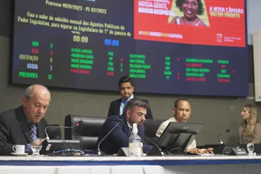 Imagem ilustrativa da imagem Vereadores de Vitória derrubam o veto que proibia o aumento do próprio salário
